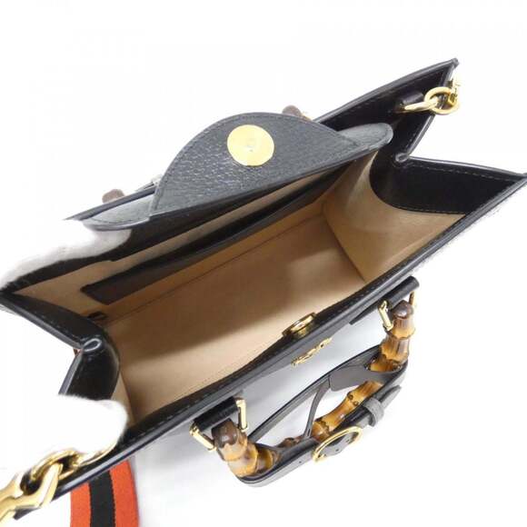 Gucci DIANA 702721 U3ZDT Handbag - Picture 8 of 8